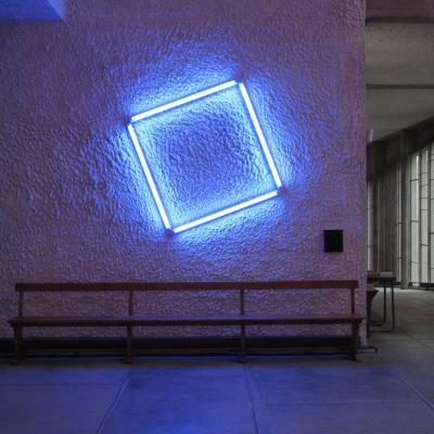 6. Fluo Blue Square 2012 Min